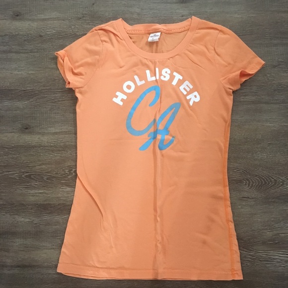 Hollister size medium orange T-shirt lightly worn - Picture 1 of 4
